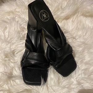 Black Knotted Block Heeled Sandals